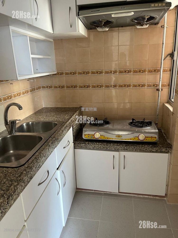 Tai Po Centre Sell 2 Bedrooms , 1 Bathroom 371 ft²