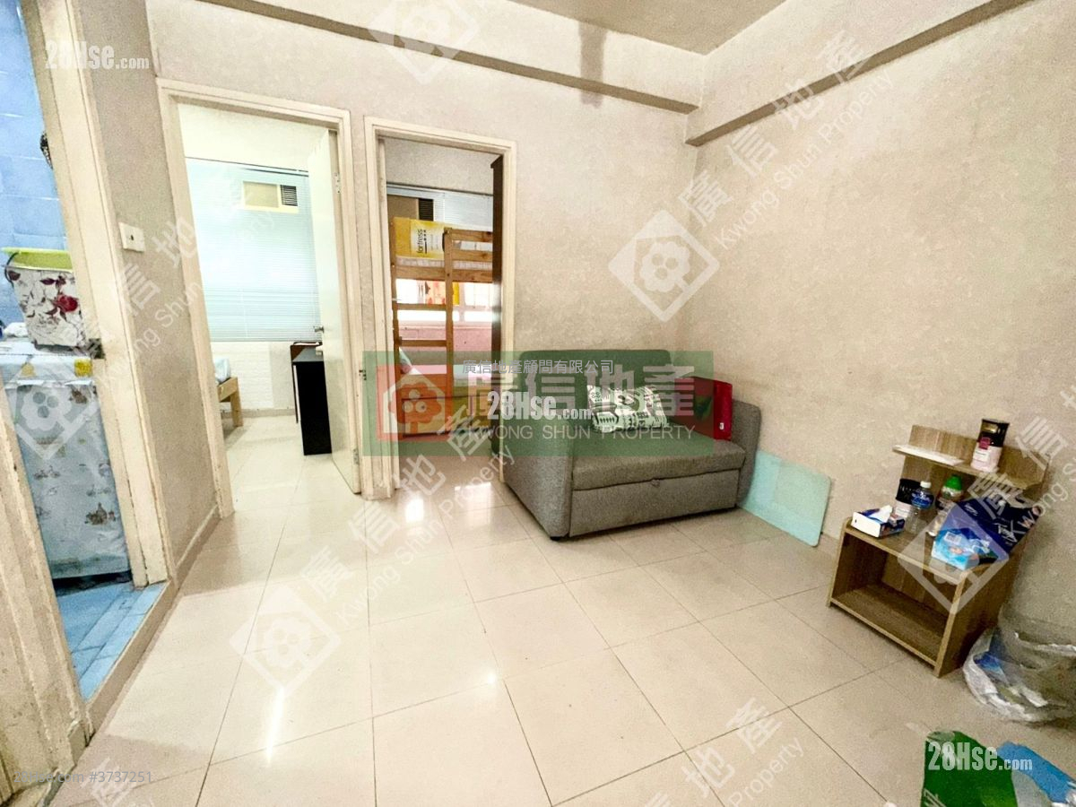 德發大廈 售盤 2 房 , 1 浴室 282 平方呎