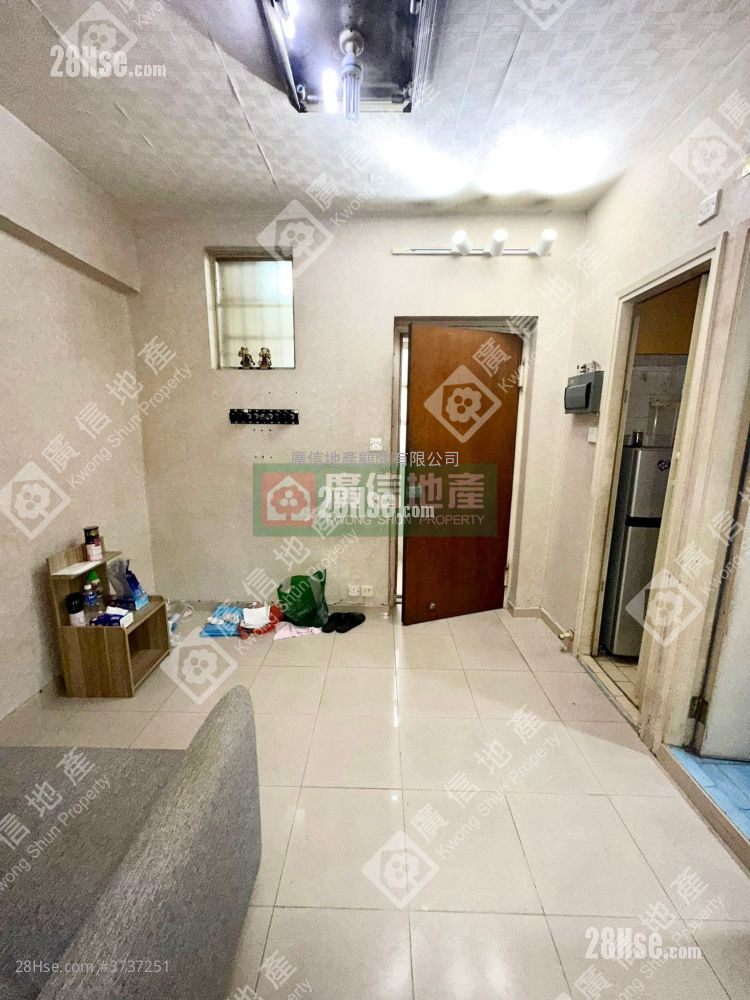 德發大廈 售盤 2 房 , 1 浴室 282 平方呎