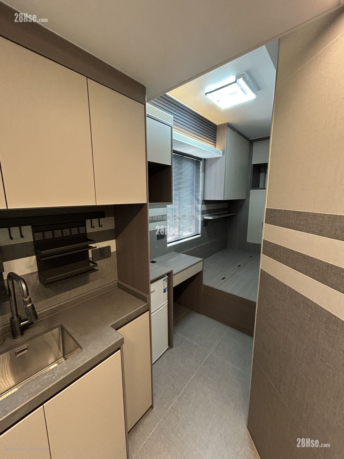 恒隆大厦 租盘 开放式间隔 , 1 浴室 160 平方尺