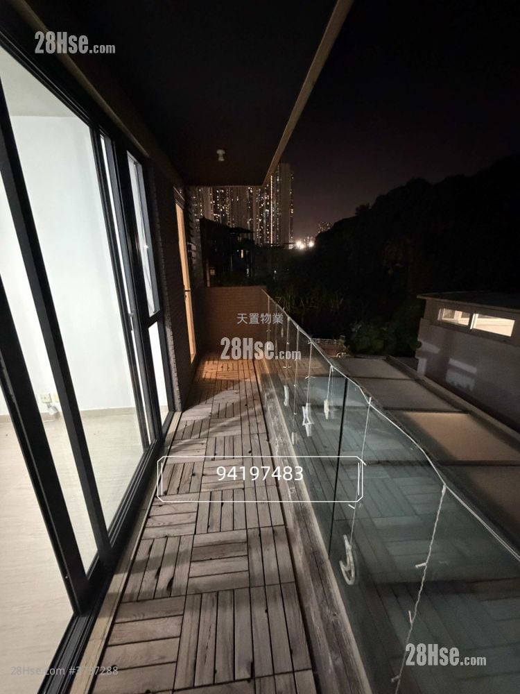 村屋 售盤 3 房 , 1 浴室 700 平方呎