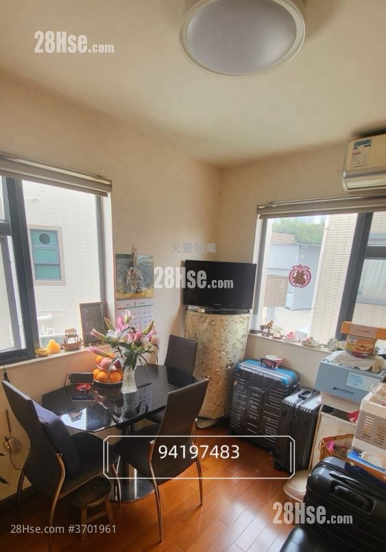 Village Sell 4 Bedrooms , 2 Bathrooms 700 ft²