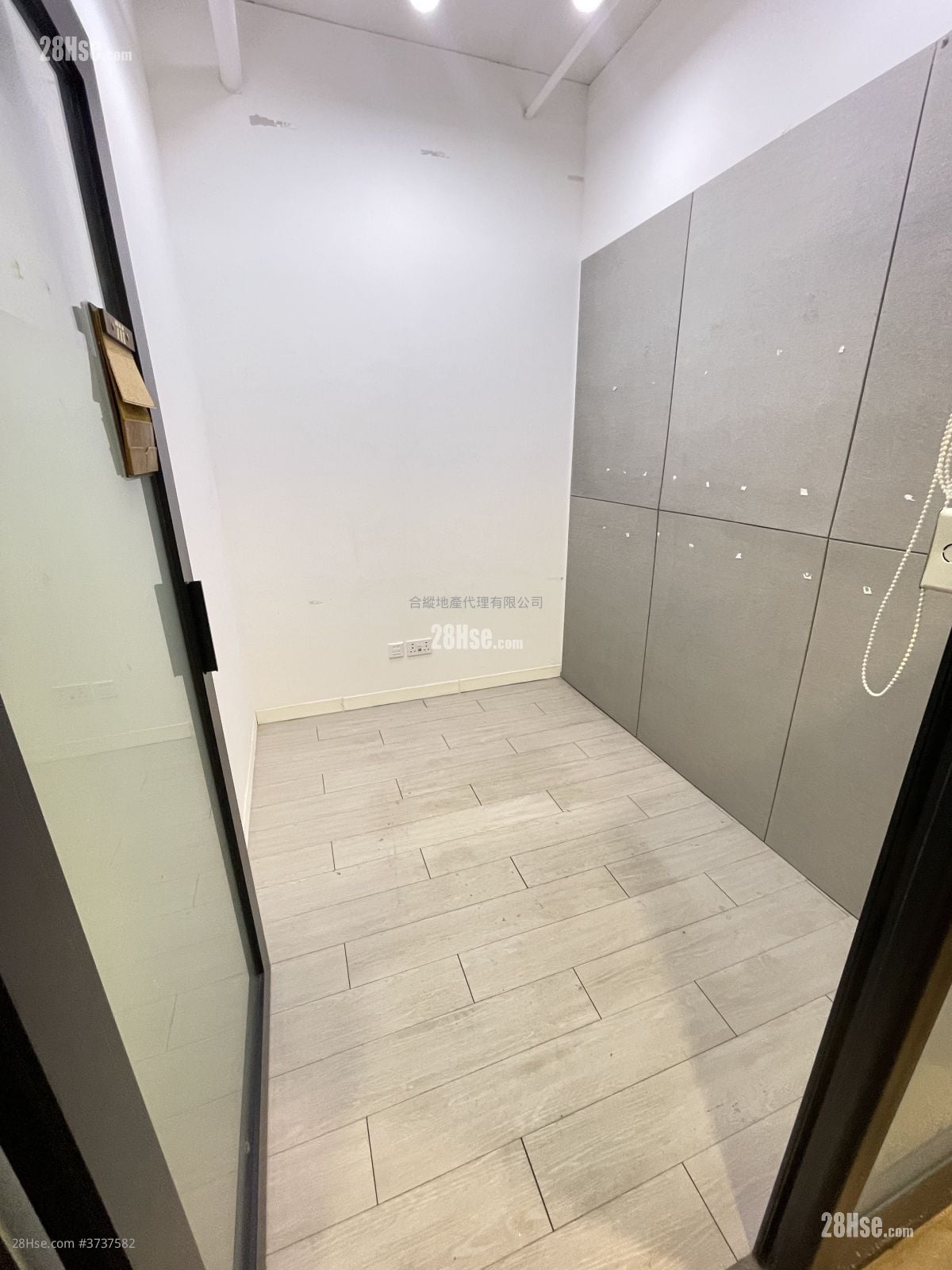 Camel Paint Building Rental