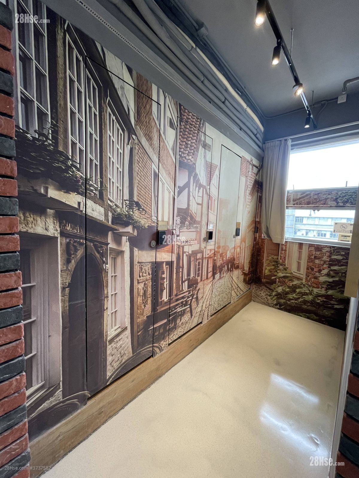 Camel Paint Building Rental