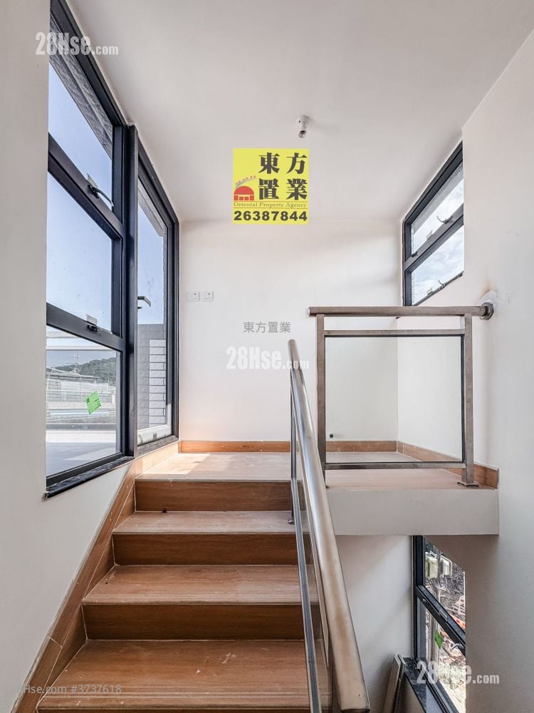 Village Sell 3 Bedrooms , 2 Bathrooms 700 ft²