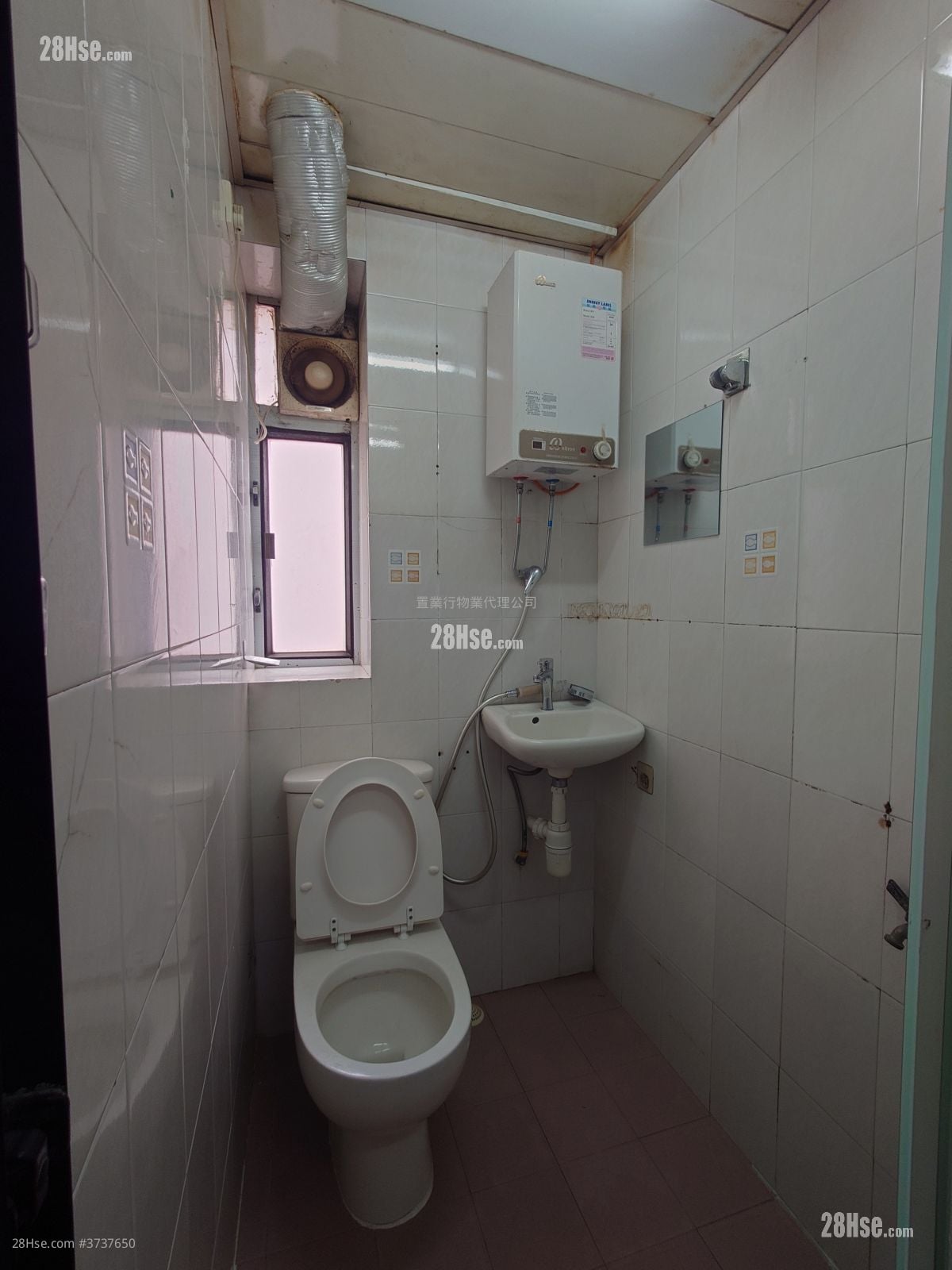 Apartment Rental 2 Bedrooms , 1 Bathroom 350 ft²