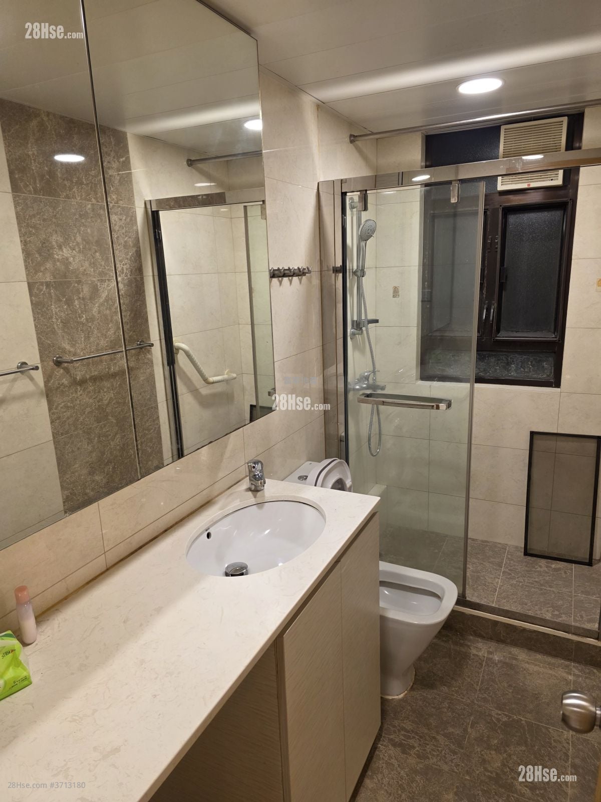 裕成楼 租盘 2 房 , 2 浴室 604 平方尺