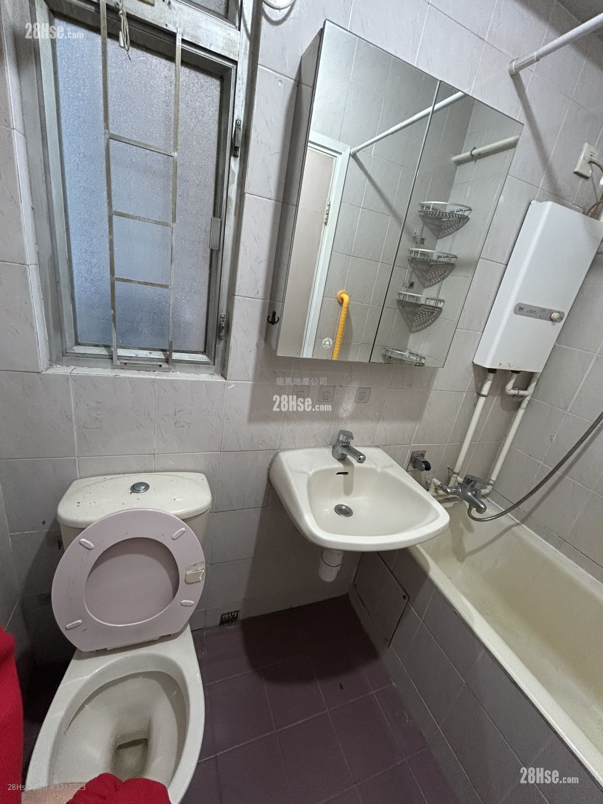 福群大廈 售盤 3 房 , 1 浴室 394 平方呎