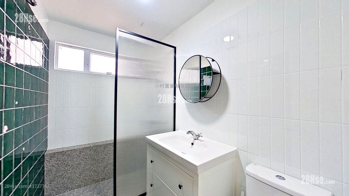 浴室: 翠華園 租盤 3 房 , 2 浴室 1,076 平方呎