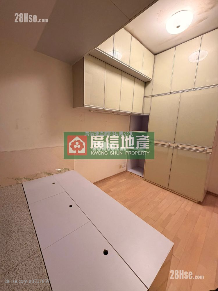 亮賢居 租盤 2 房 , 1 浴室 555 平方呎