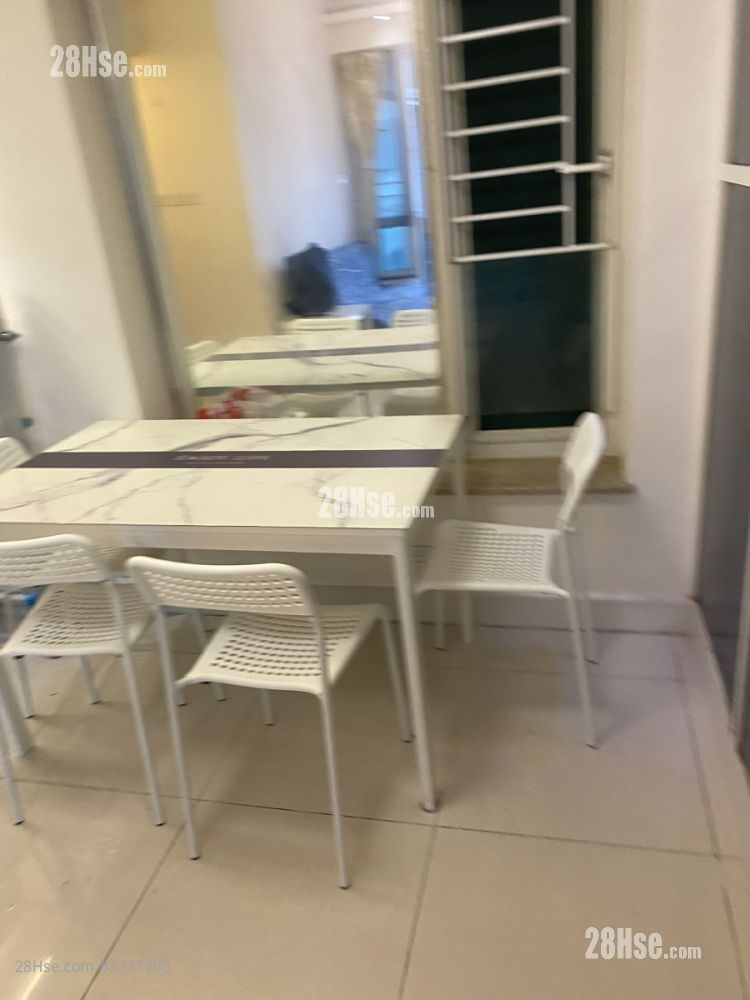 領都 租盤 3 房 , 2 浴室 686 平方呎