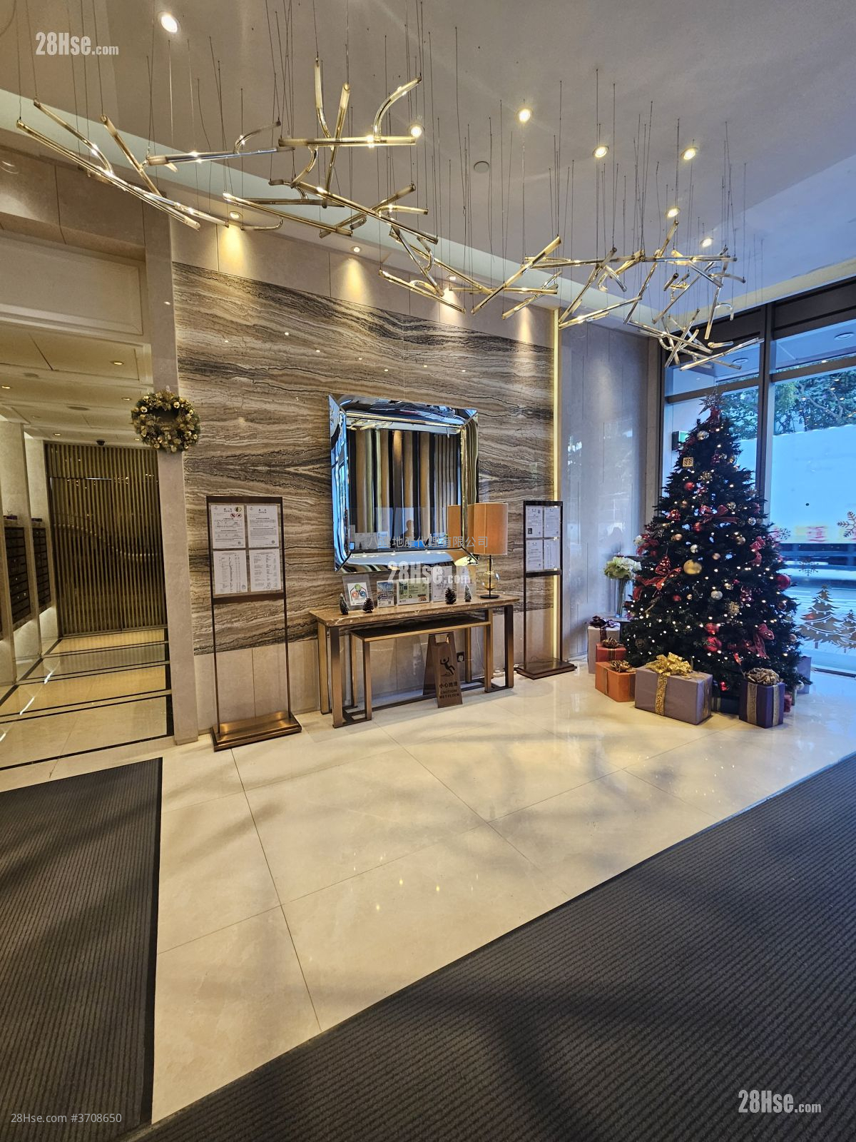 Macpherson Place Sell 2 Bedrooms , 1 Bathroom 555 ft²