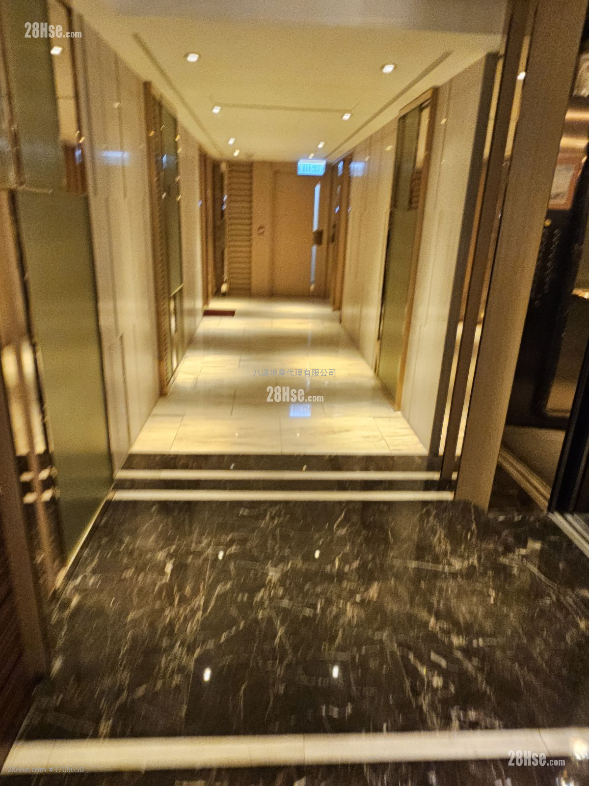 Macpherson Place Sell 2 Bedrooms , 1 Bathroom 555 ft²