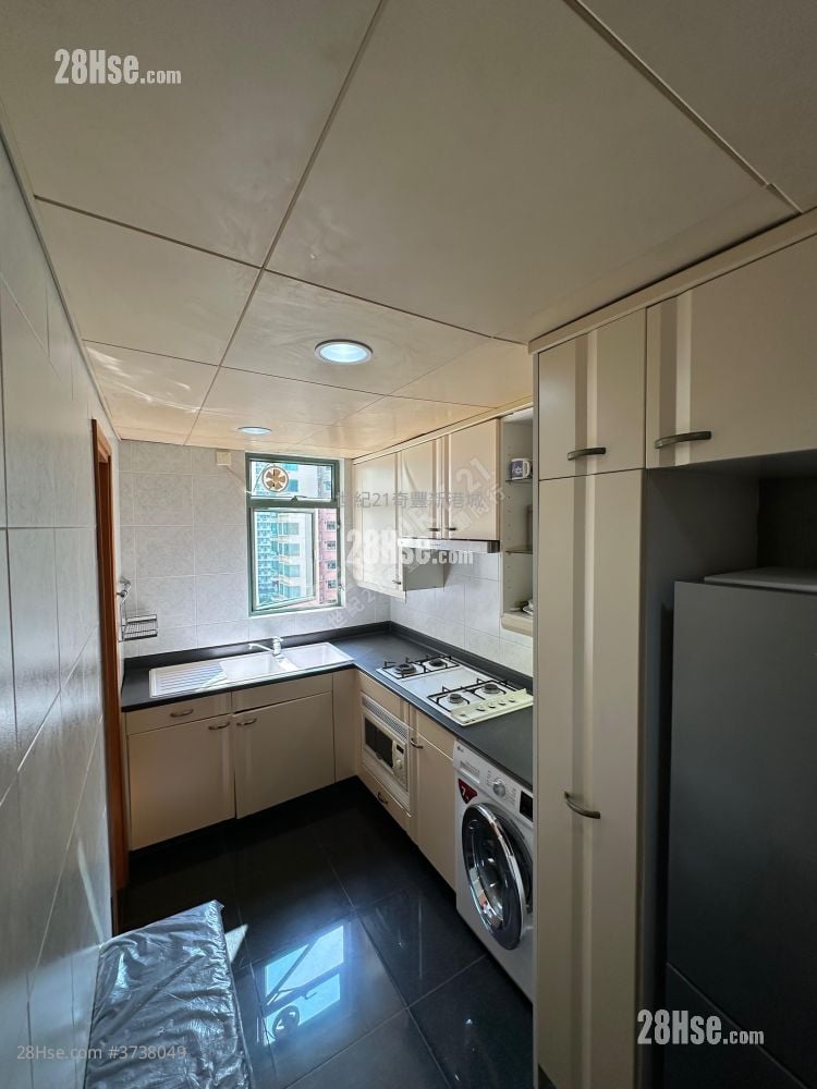 海典居 售盤 3 房 , 2 浴室 966 平方呎