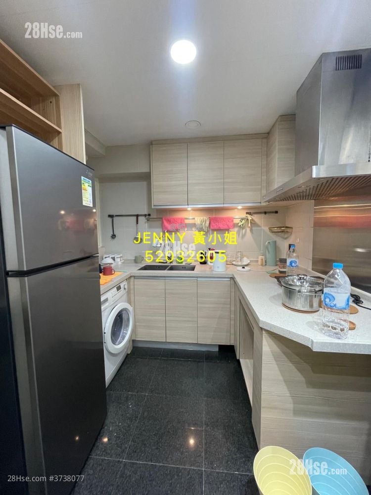 The Regalia Sell 3 Bedrooms , 2 Bathrooms 791 ft²