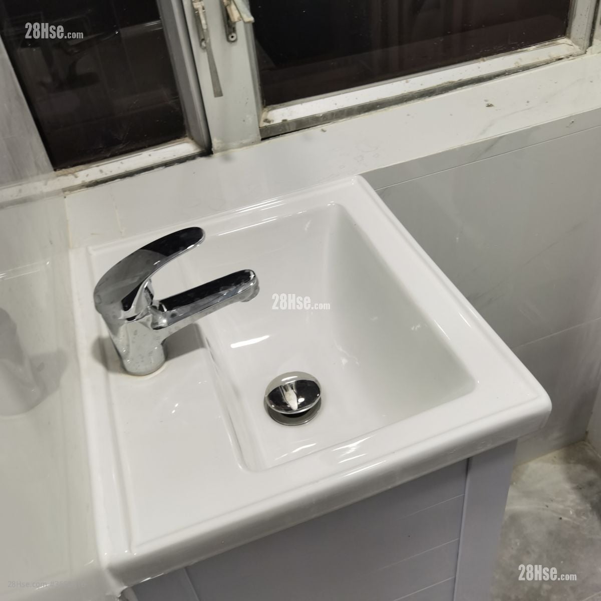 Po Hing Mansion Rental 1 Bathroom 110 ft²