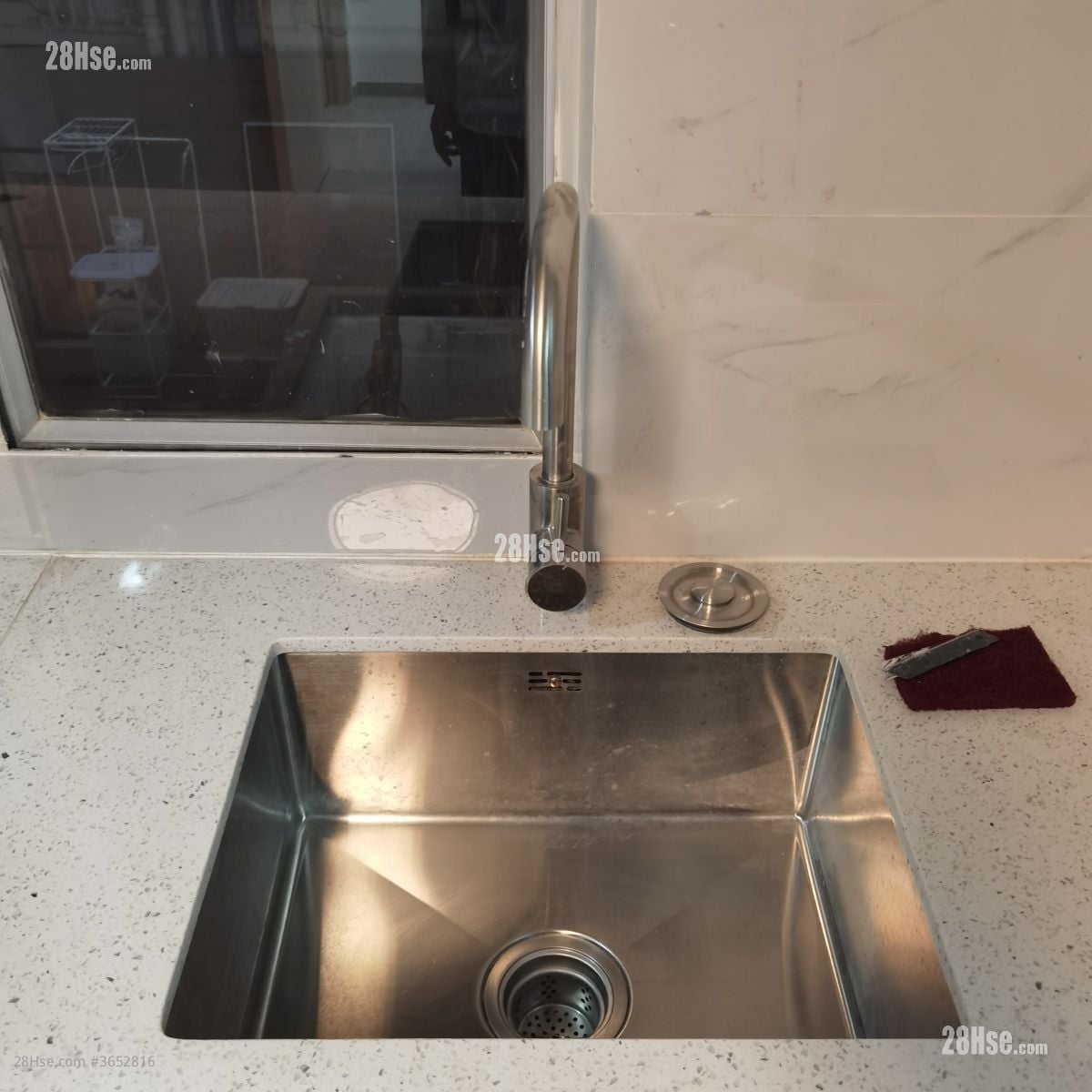 Po Hing Mansion Rental 1 Bathroom 110 ft²