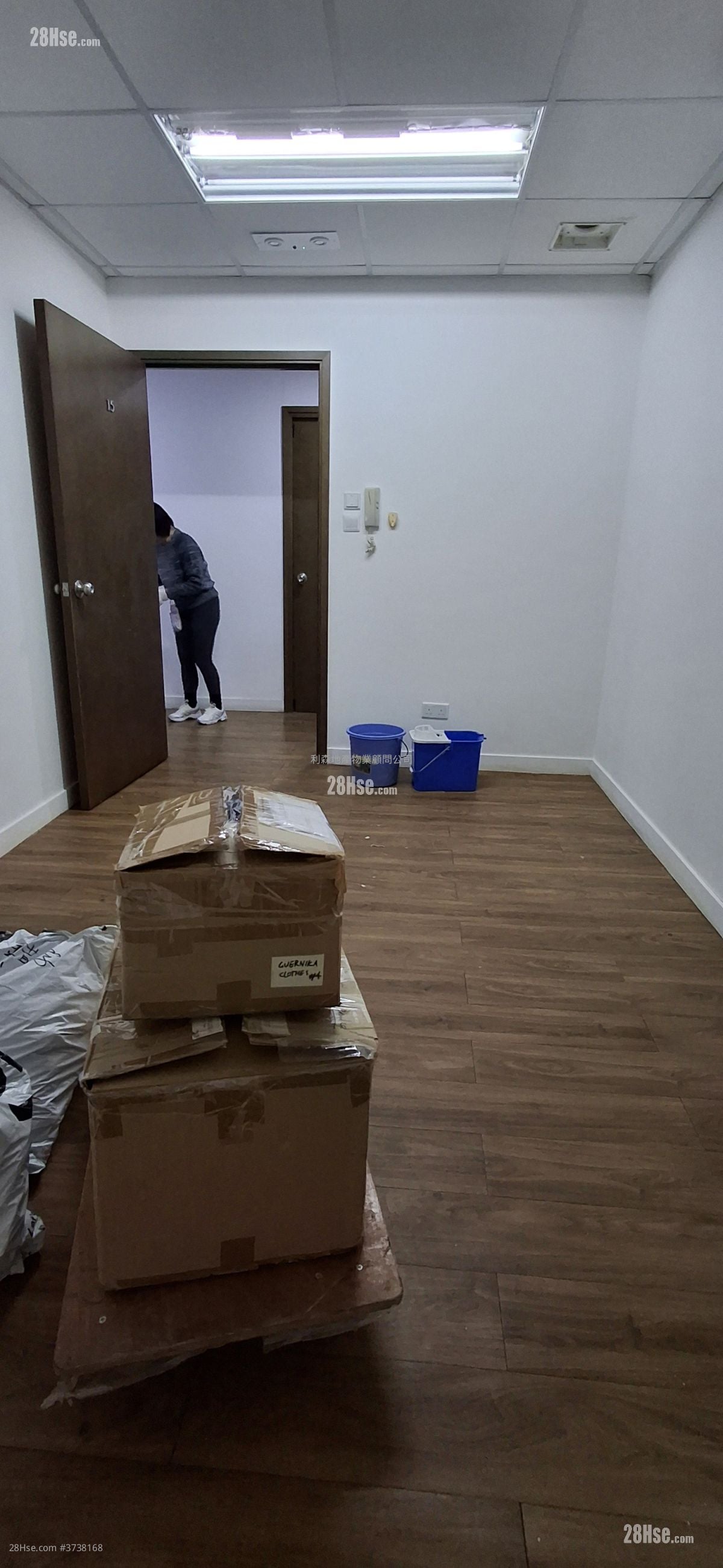 超达工业大厦 租盘 130 平方尺