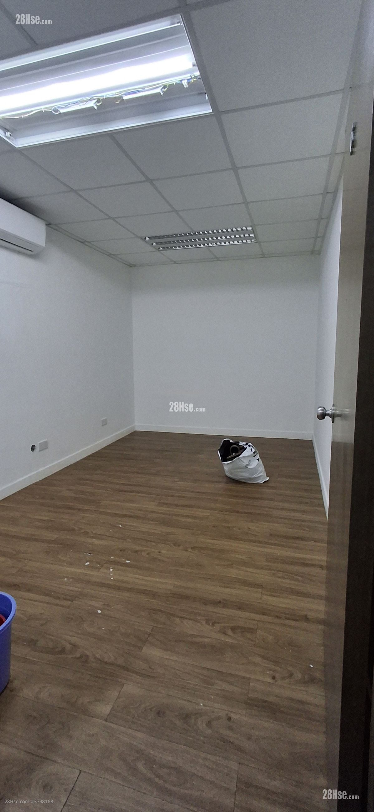 超达工业大厦 租盘 130 平方尺