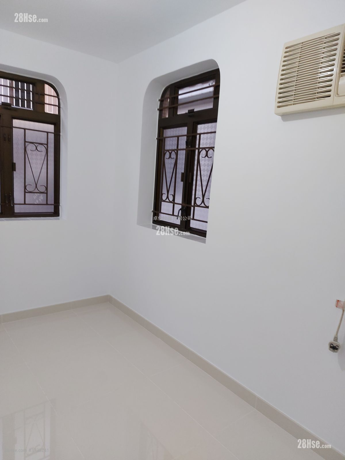 村屋 售盤 2 房 , 1 浴室