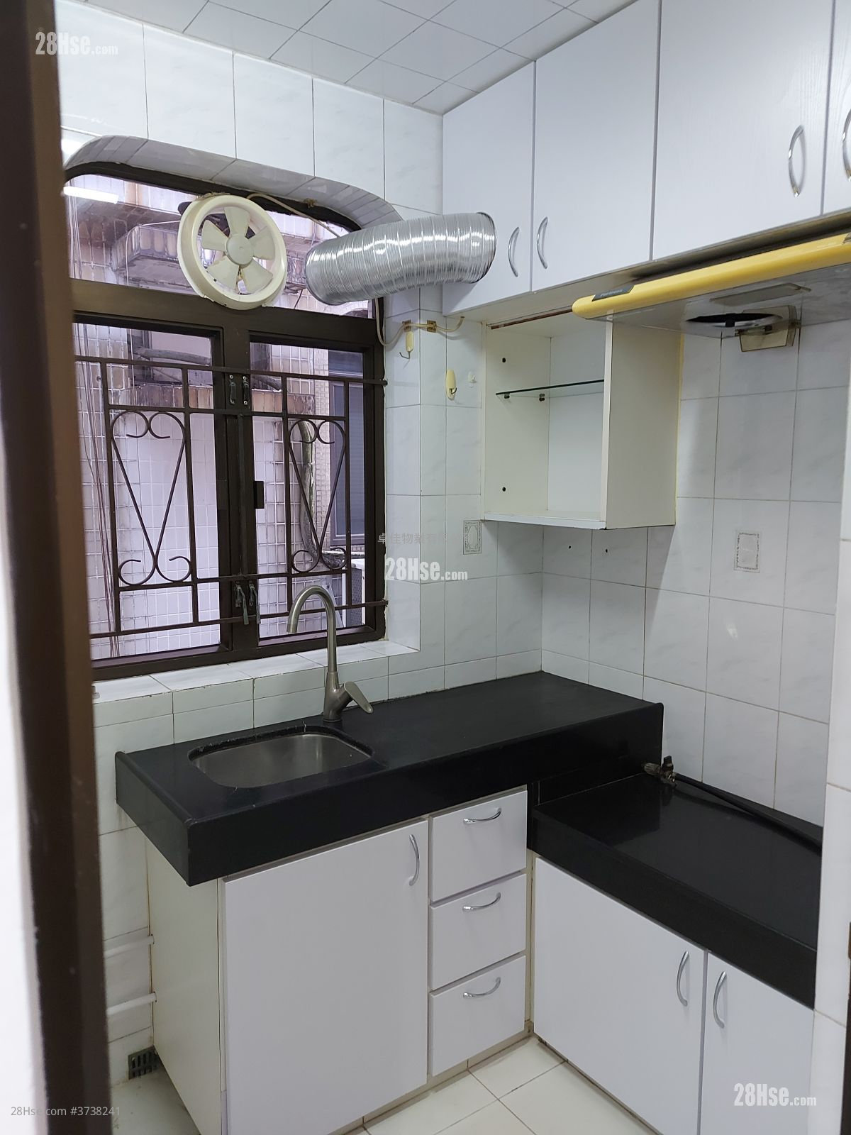 村屋 售盤 2 房 , 1 浴室