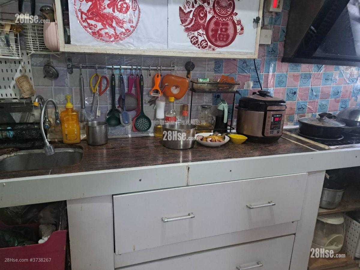 恆安邨 售盤 3 房 , 1 浴室 483 平方呎