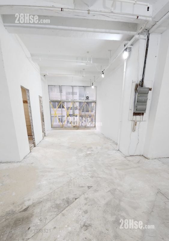 Deltec Court Sell 693 ft²