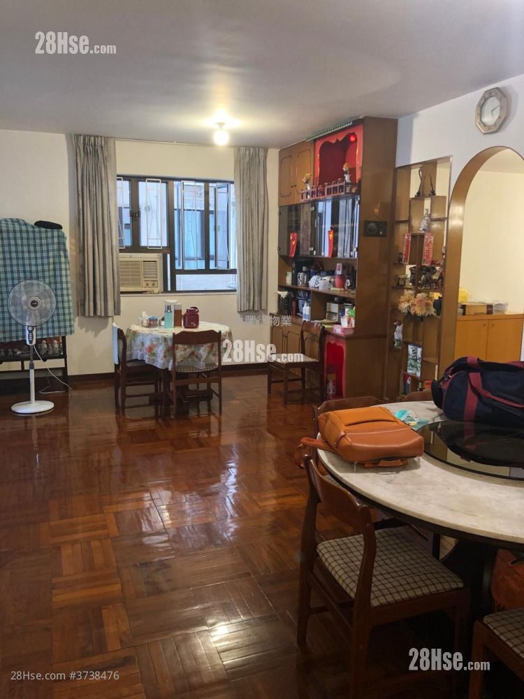 翠华大厦 售盘 3 房 , 2 浴室 1,561 平方尺