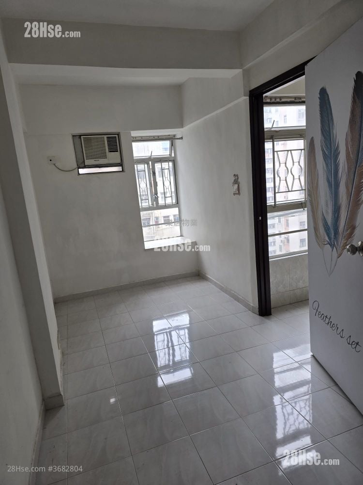 Tung Wai Garden Sell 1 Bedroom , 1 Bathroom 318 ft²