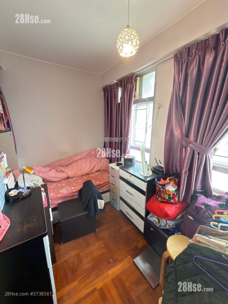 Sunny Court Sell 1 Bedroom , 1 Bathroom 253 ft²