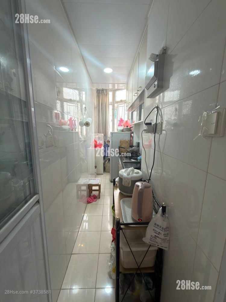 Sunny Court Sell 1 Bedroom , 1 Bathroom 253 ft²