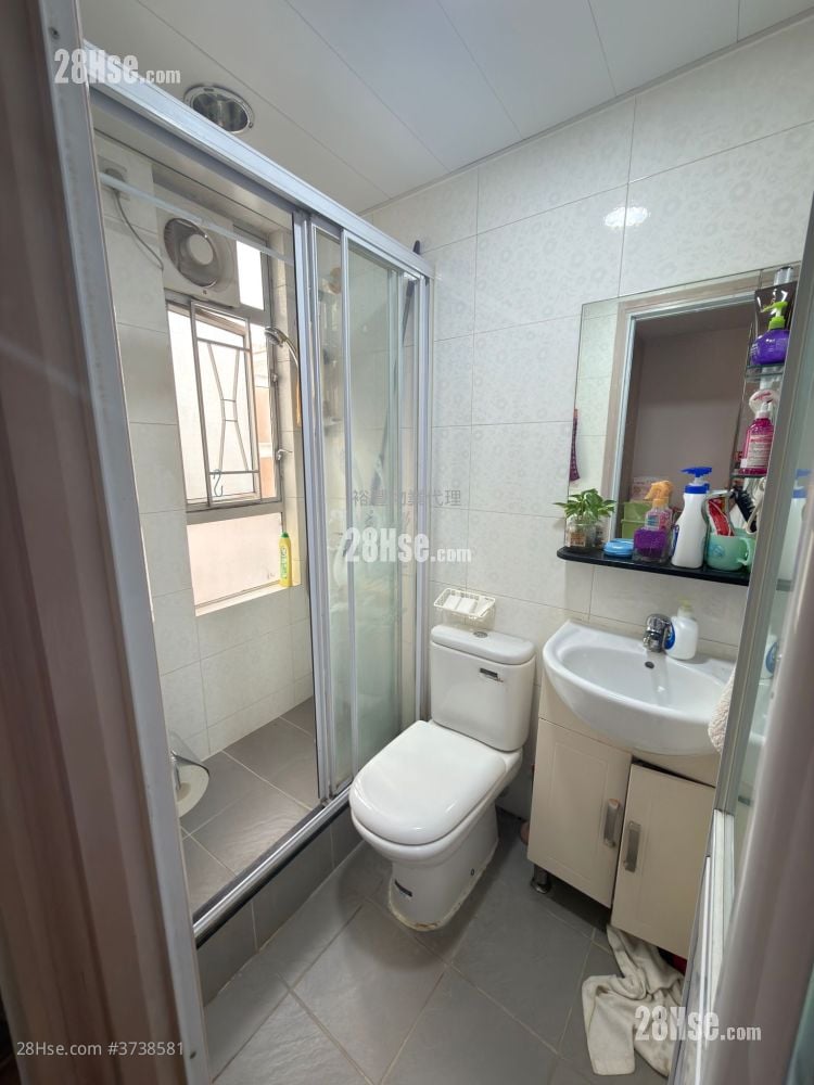 Sunny Court Sell 1 Bedroom , 1 Bathroom 253 ft²