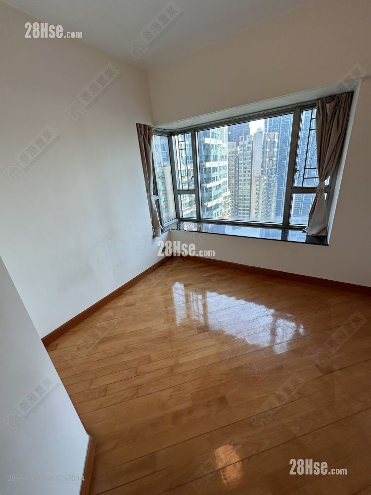 擎天半島 售盤 3 房 , 2 浴室 774 平方呎