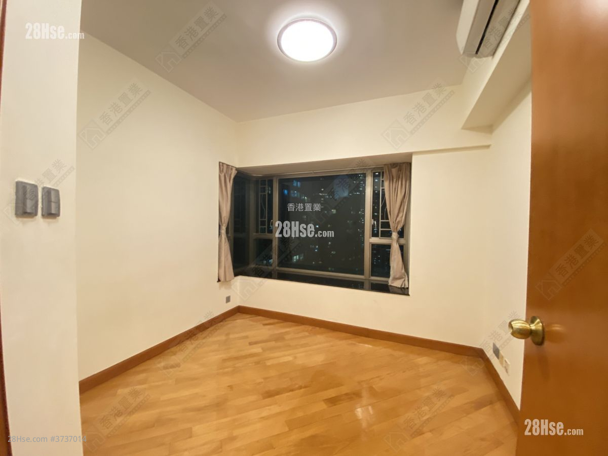 擎天半島 售盤 3 房 , 2 浴室 774 平方呎