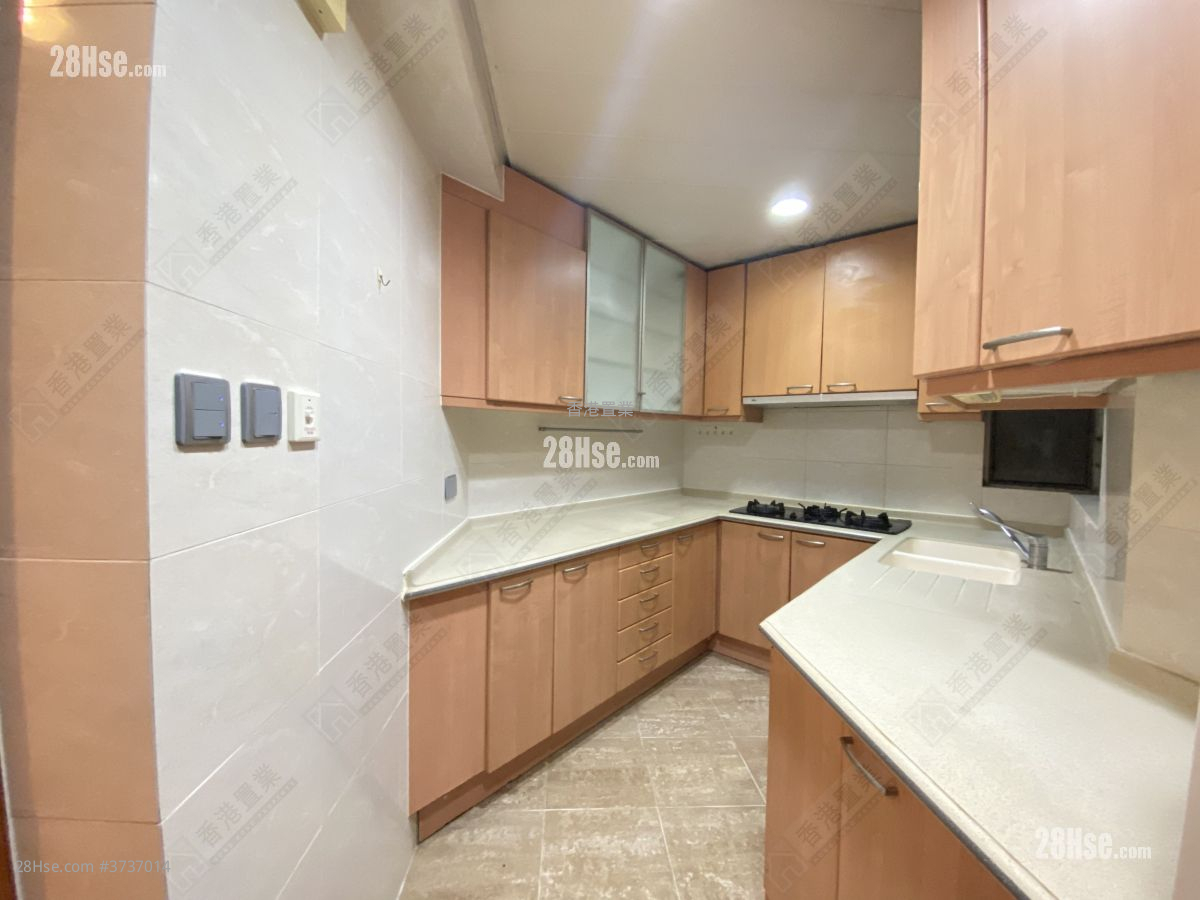 擎天半島 售盤 3 房 , 2 浴室 774 平方呎