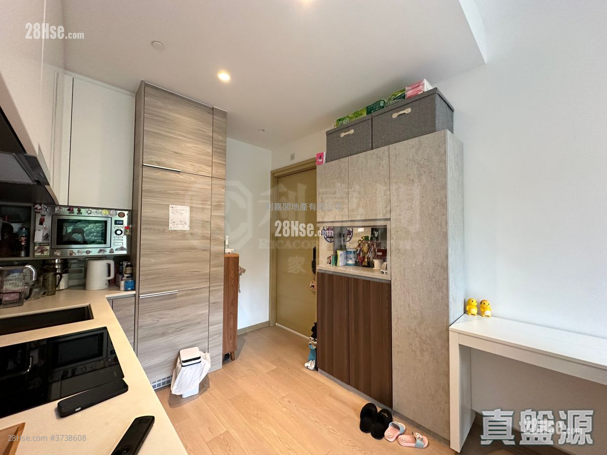 明翹匯 售盤 3 房 , 1 浴室 566 平方呎