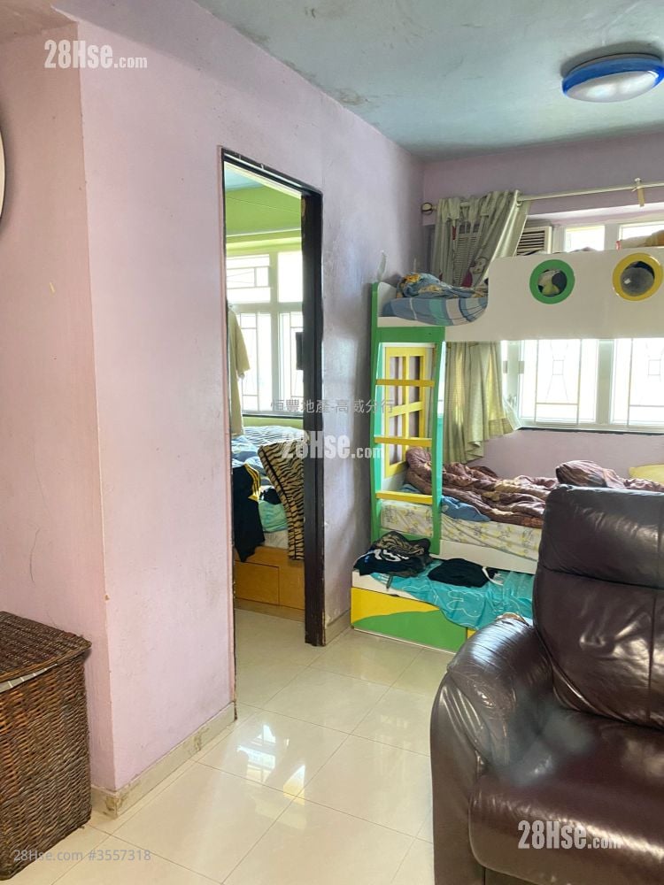 Artland Court Sell 1 Bedroom , 1 Bathroom 364 ft²