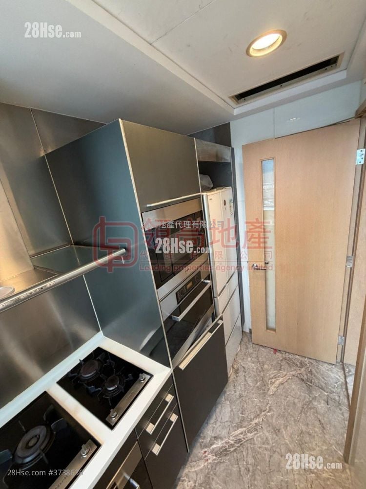 天玺 租盘 3 房 , 2 浴室 900 平方尺