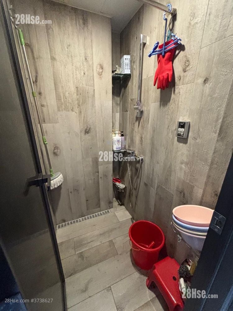 東海大廈 租盤 3 房 , 1 浴室 565 平方呎