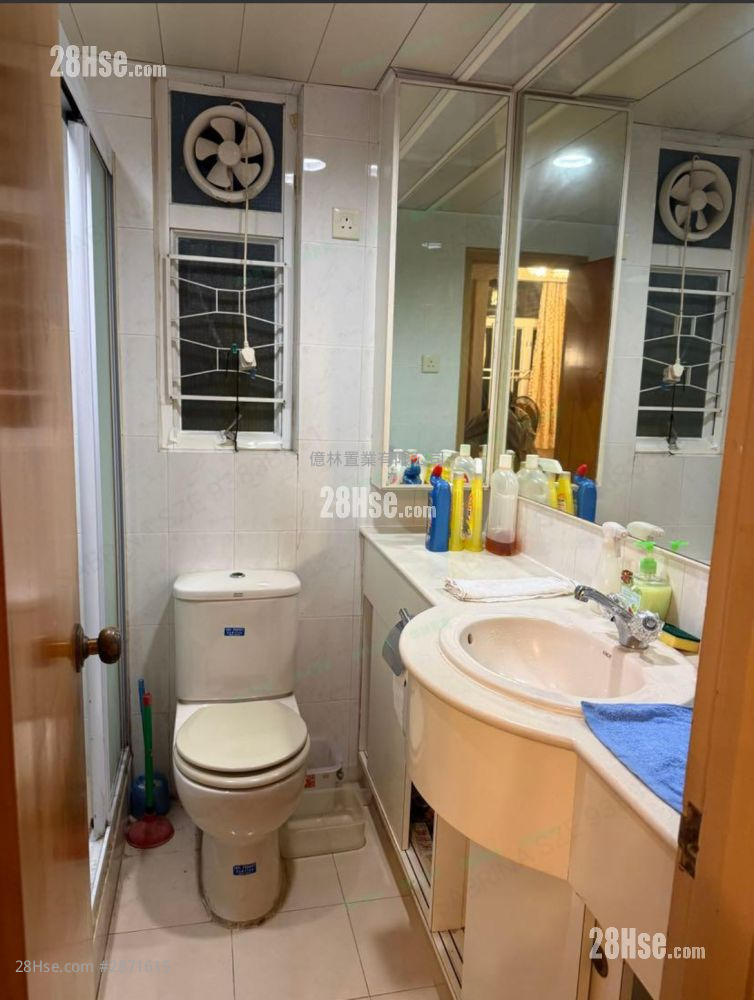 啟田大廈 售盤 2 房 , 1 浴室 472 平方呎