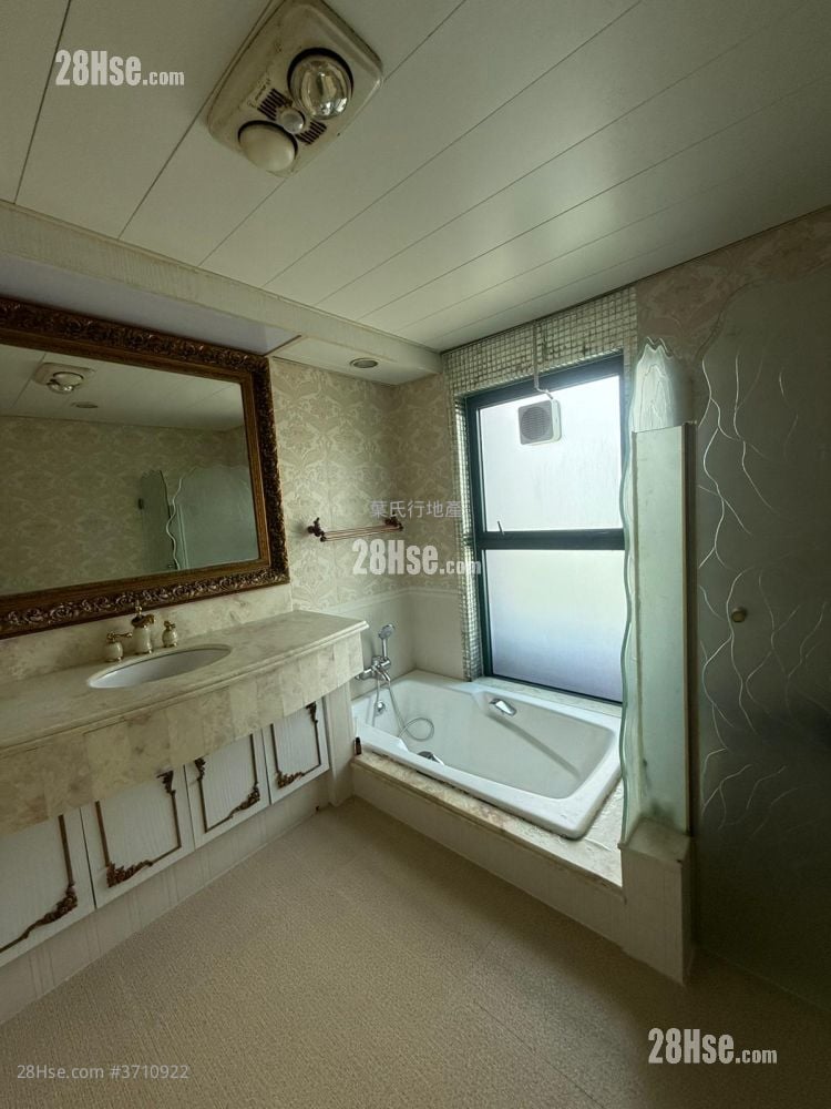 Palatial Coast Sell 3 Bedrooms , 2 Bathrooms 1,187 ft²