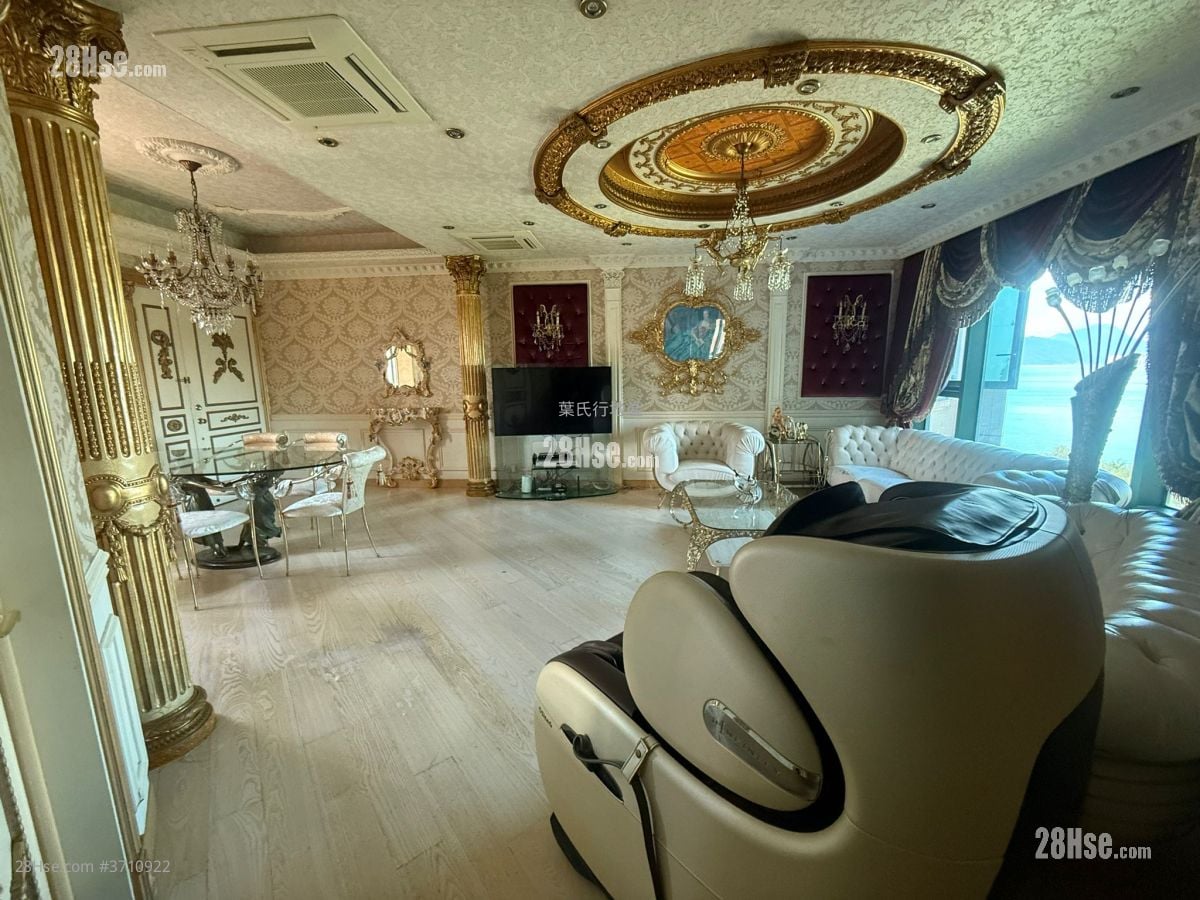 Palatial Coast Sell 3 Bedrooms , 2 Bathrooms 1,187 ft²