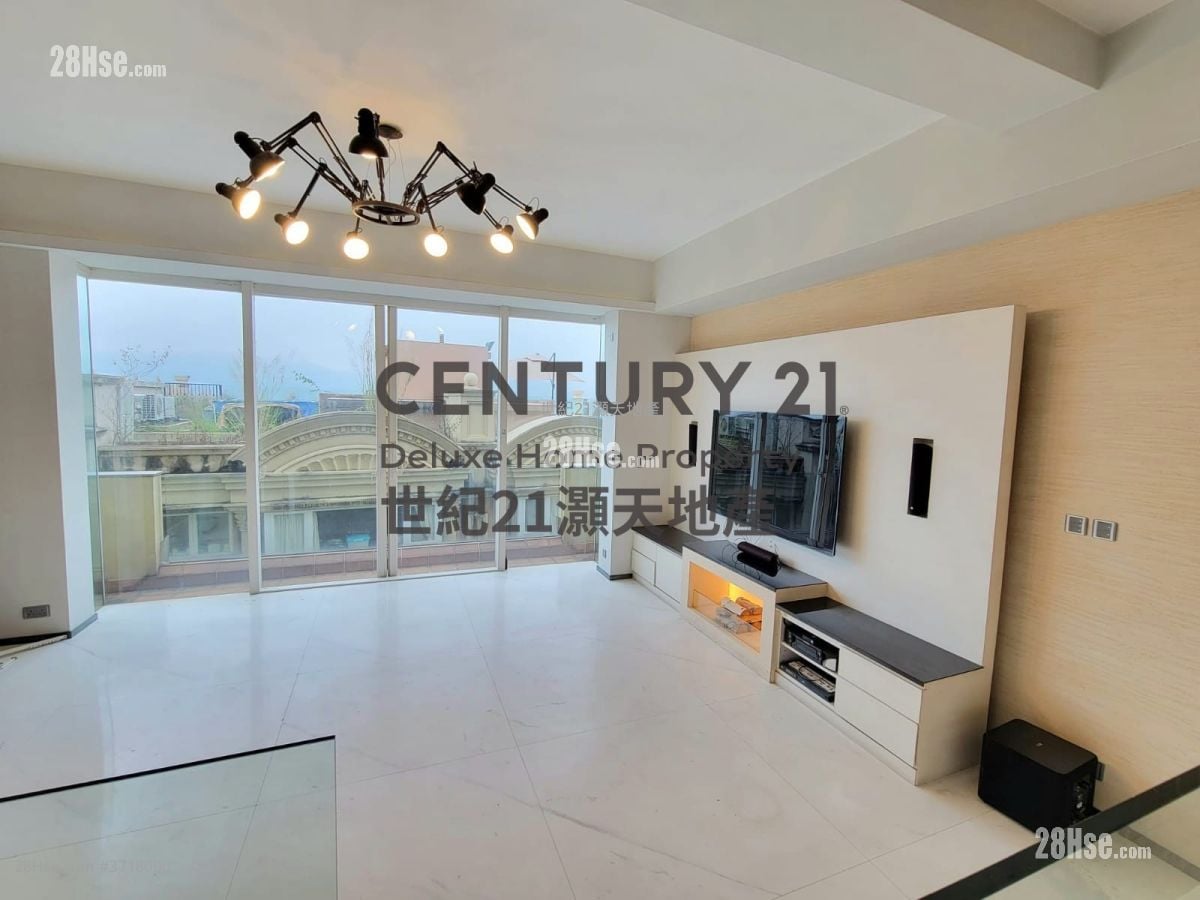 比华利山别墅 售盘 5+ 房 , 2 浴室 2,047 平方尺