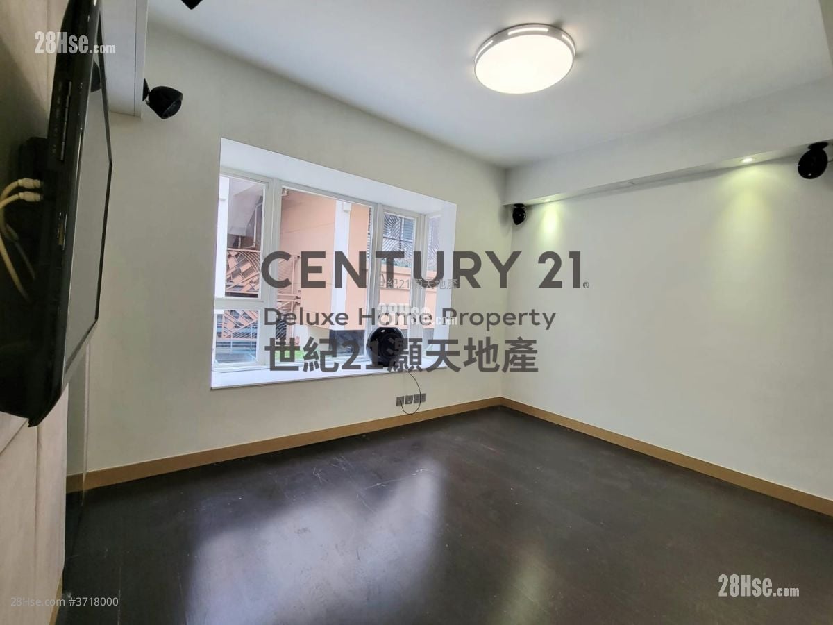 比华利山别墅 售盘 5+ 房 , 2 浴室 2,047 平方尺