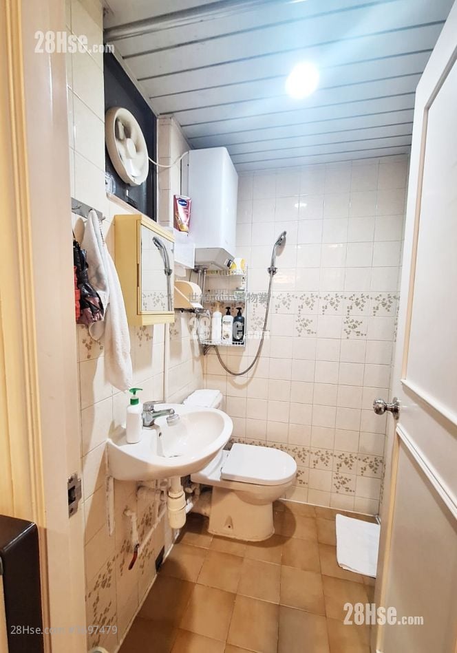 Wistaria Road Sell 3 Bedrooms , 2 Bathrooms 1,276 ft²