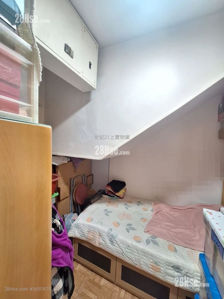 Wistaria Road Sell 3 Bedrooms , 2 Bathrooms 1,276 ft²