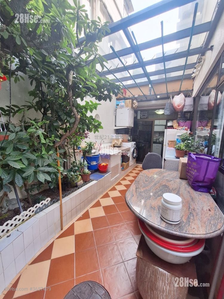 Wistaria Road Sell 3 Bedrooms , 2 Bathrooms 1,276 ft²