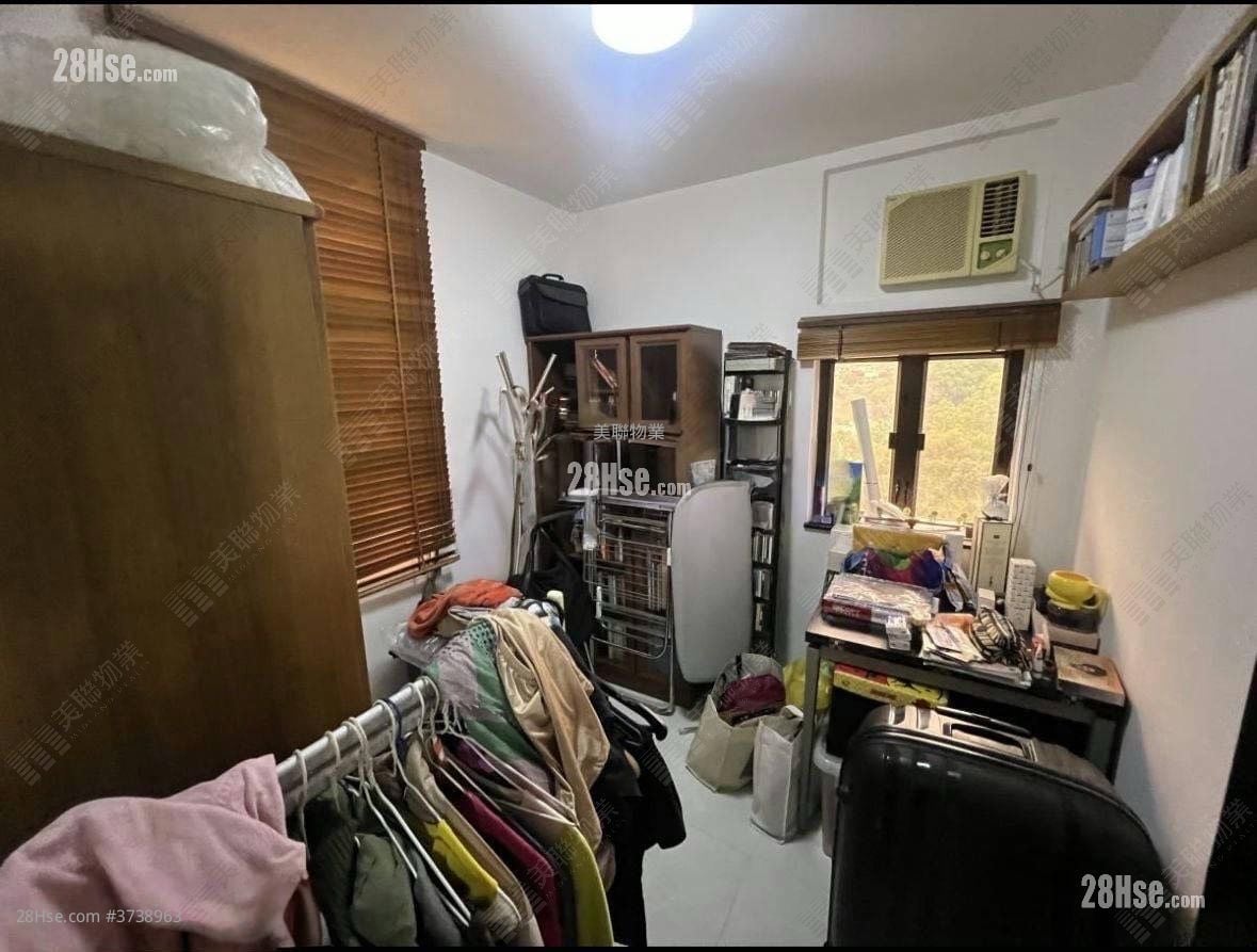 綠楊新邨 售盤 2 房 445 平方呎