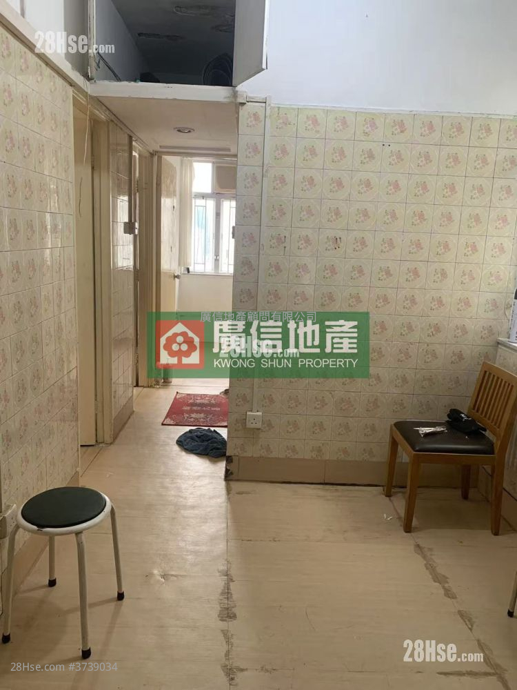 好世界洋樓 租盤 3 房 , 1 浴室 376 平方呎