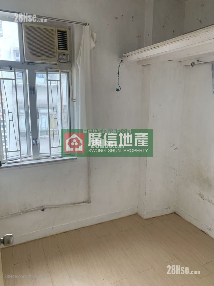 好世界洋樓 租盤 3 房 , 1 浴室 376 平方呎